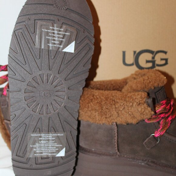 NIB UGG WOMEN'S FUNKARRA PLATFORM SUEDE SHEARLING LINED ANKLE BOOTS - Picture 7 of 7